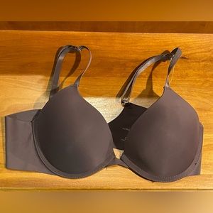 NWOT Adrienne Vittadini 34B bra with underwire. NEVER WORN.